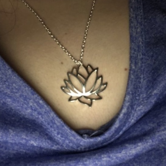 Silver Lotus Flower Necklace - Picture 6 of 6